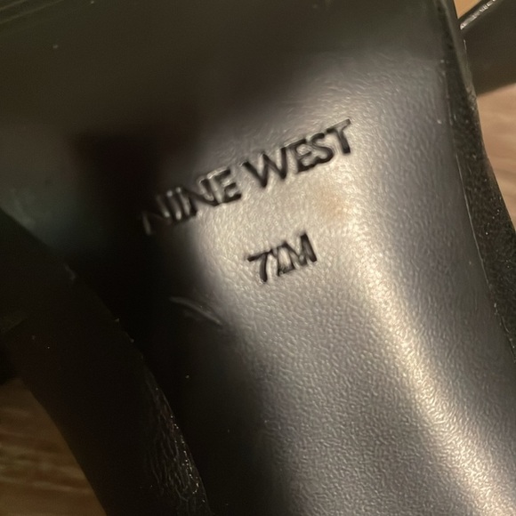 Nine West Women’s Shoes Black Size 7 Low Heels Pointed Toe - Picture 6 of 8